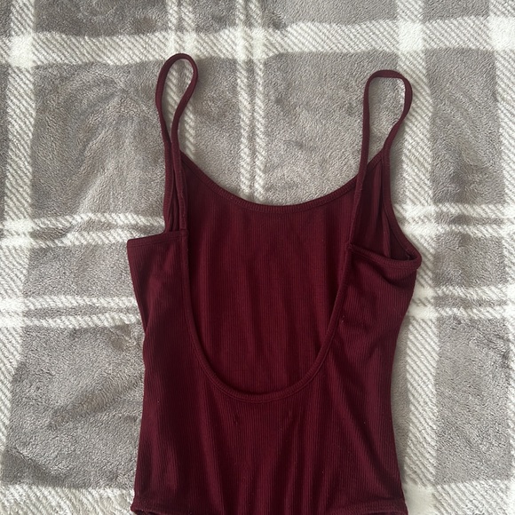 Burgundy Low Back Tank Top Bodysuit - size XS - Picture 3 of 3